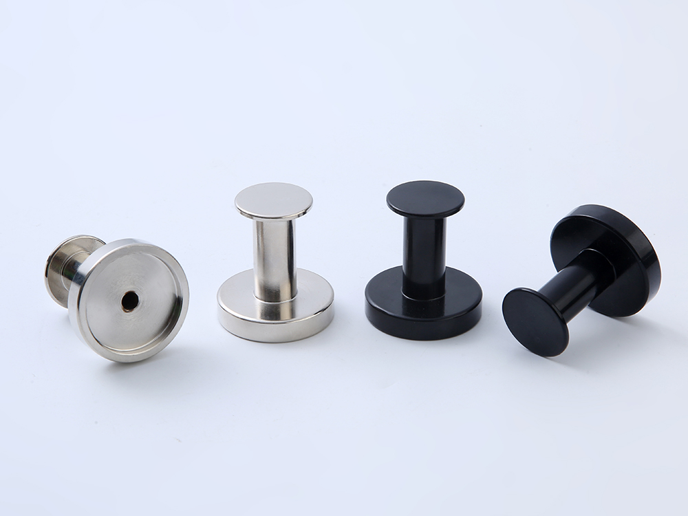 Magnetic Pin (Large) (Silver and Black) 36*40